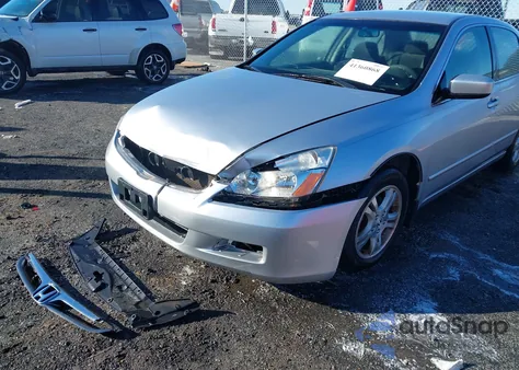 2007 Honda Accord 2.4 Se z USA, uszkodzony, nr VIN JHMCM56337C022128